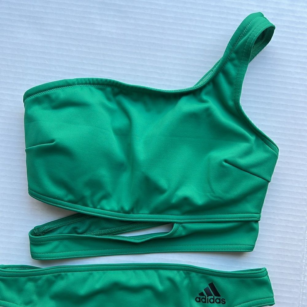 adidas Danz Bikini Set in Green - Picture 2 of 10